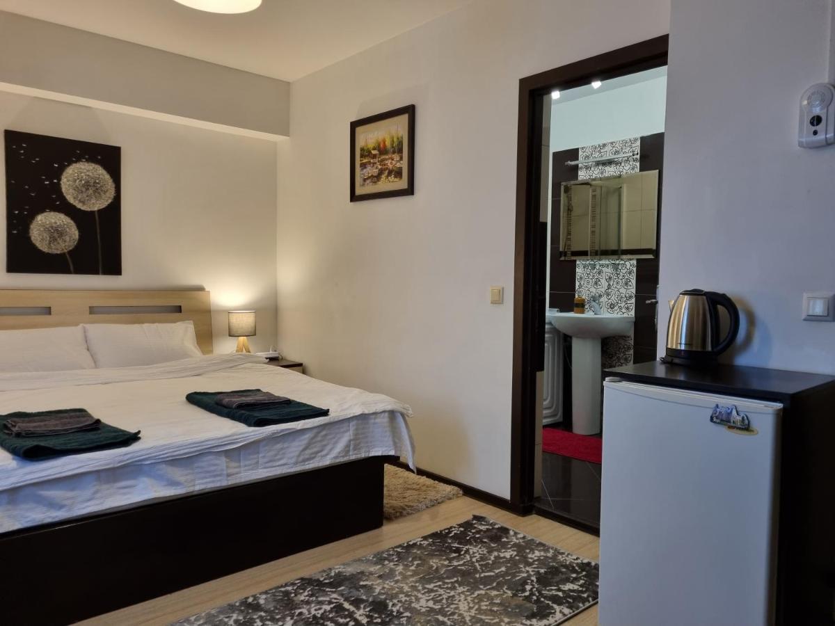 Central & Comfy, Peaceful Apt In Iasi Exterior photo